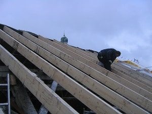 Dachdecker, Dach, Dach decken, Dachziegel