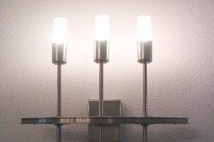 Innenbeleuchtung, Beleuchtung, Wandlampe, Glühbirne, Licht, Elektronik, Strom, Silber, Metall