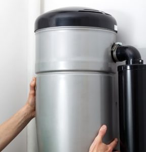 Hände, Filterbehälter